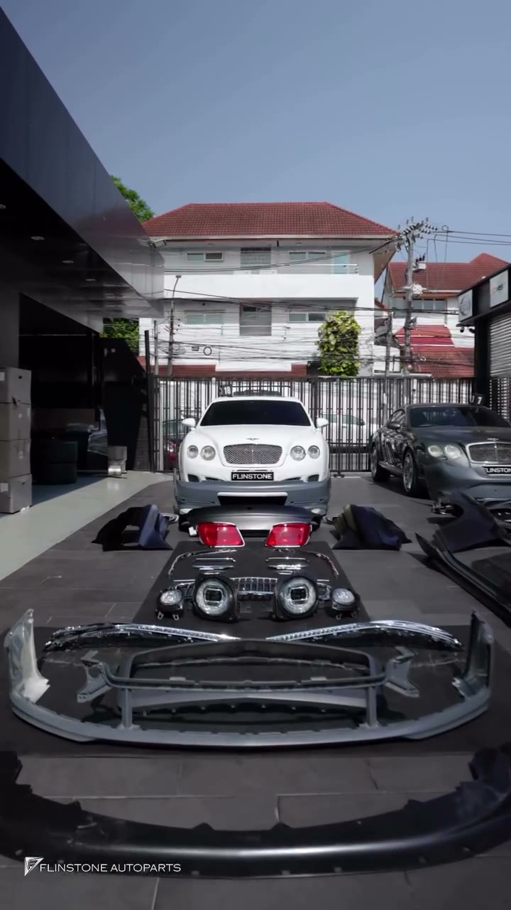 เปลี่ยนโฉมพร้อมกัน 2 คัน Bentley Flying Spur และ Continental Gt อัปเกรดเป็นรุ่นใหม่ล่าสุด…