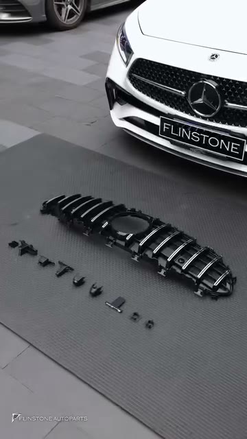 กระจังหน้า CLS53 AMG ติดตั้งใน CLS220d