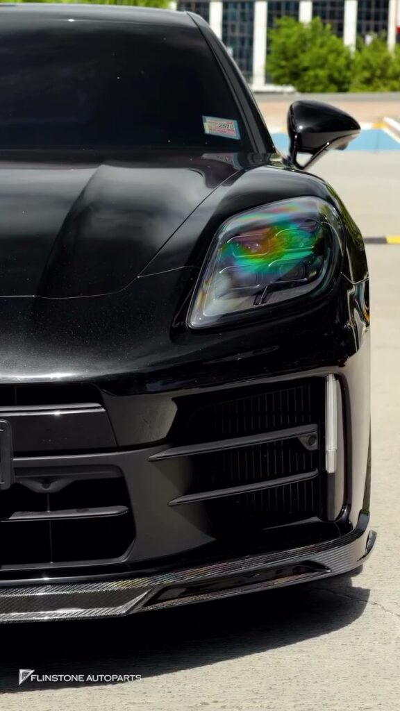 คาร์บอนจาก USUS Autoclave ติดตั้งเรียบร้อยใน PORSCHE 976 Panamera และติดฟิล์มใสกันรอยจาก…