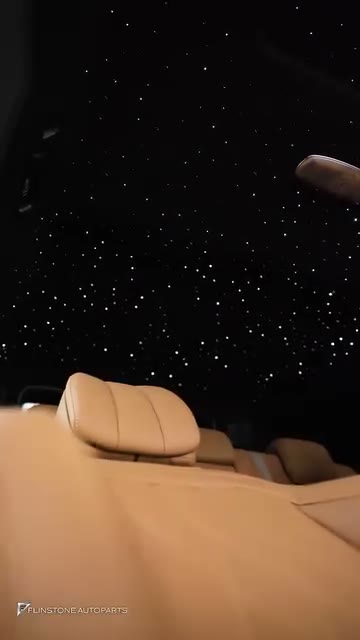 หลังคาดาว Starheadliner.de 🇩🇪💯 ติดตั้งใน NEW G450d สวยหรูหราสุดๆครับ…
