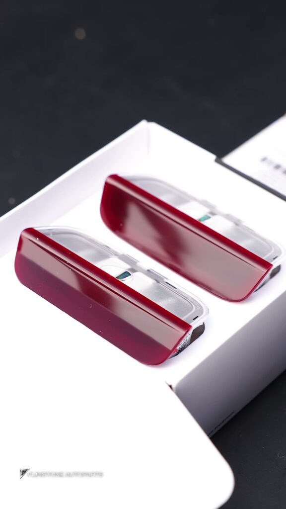 PORSCHE Taycan เข้าติดตั้งโลโก้หน้าฝากระโปรงและไฟส่องพื้นโลโก้ปอเช่ อะไหล่แท้จากเยอรมันทั้ง 2…