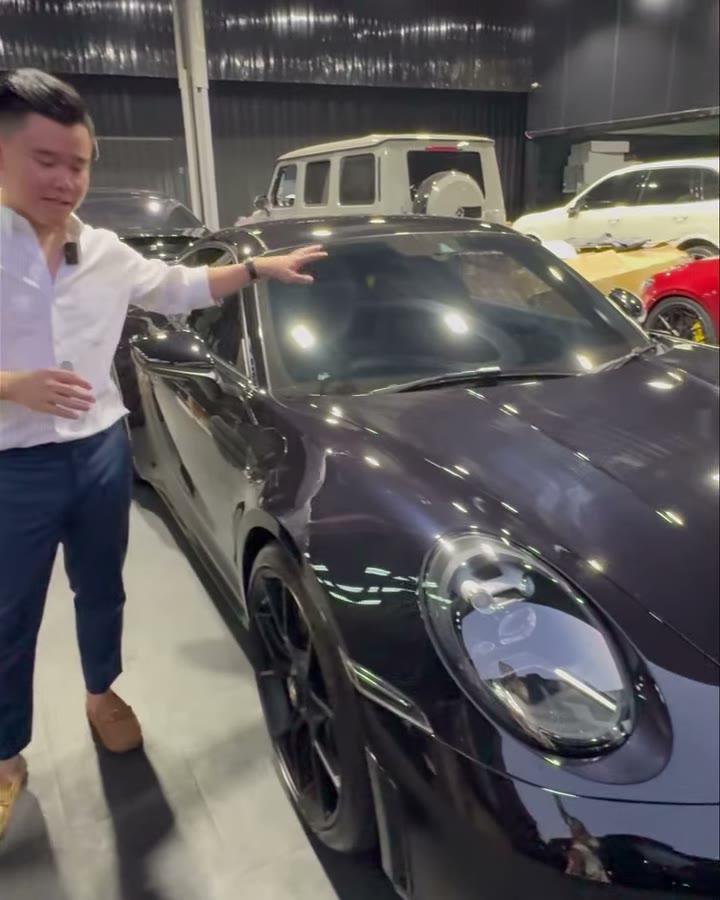 รีวิว PORSCHE 992 Carrera S เข้ามาเสริมออฟชั่นต่างๆภายใน รวมไปถึงล้อ Forged GT3 และชุดเบรค…