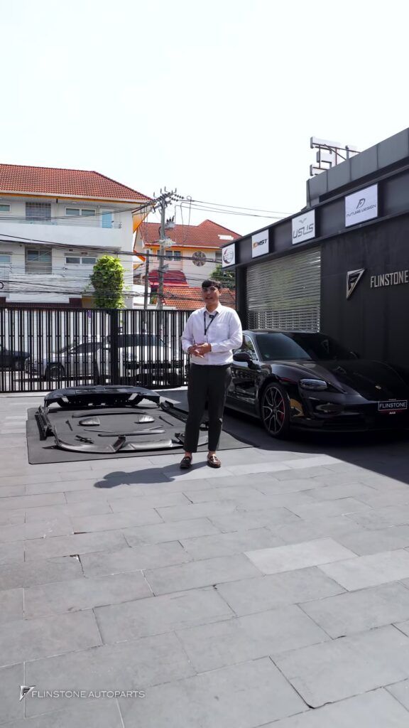 PORSCHE TAYCAN ติดตั้งชุดแต่งคาร์บอนรอบคัน