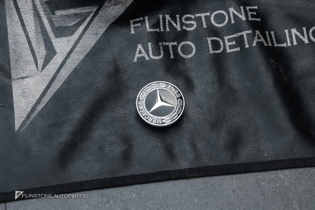 Mercedes Benz W212 กระจัง โลโก้
