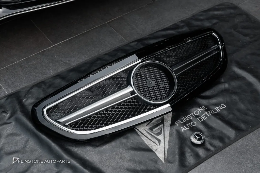 Mercedes Benz W212 กระจัง โลโก้