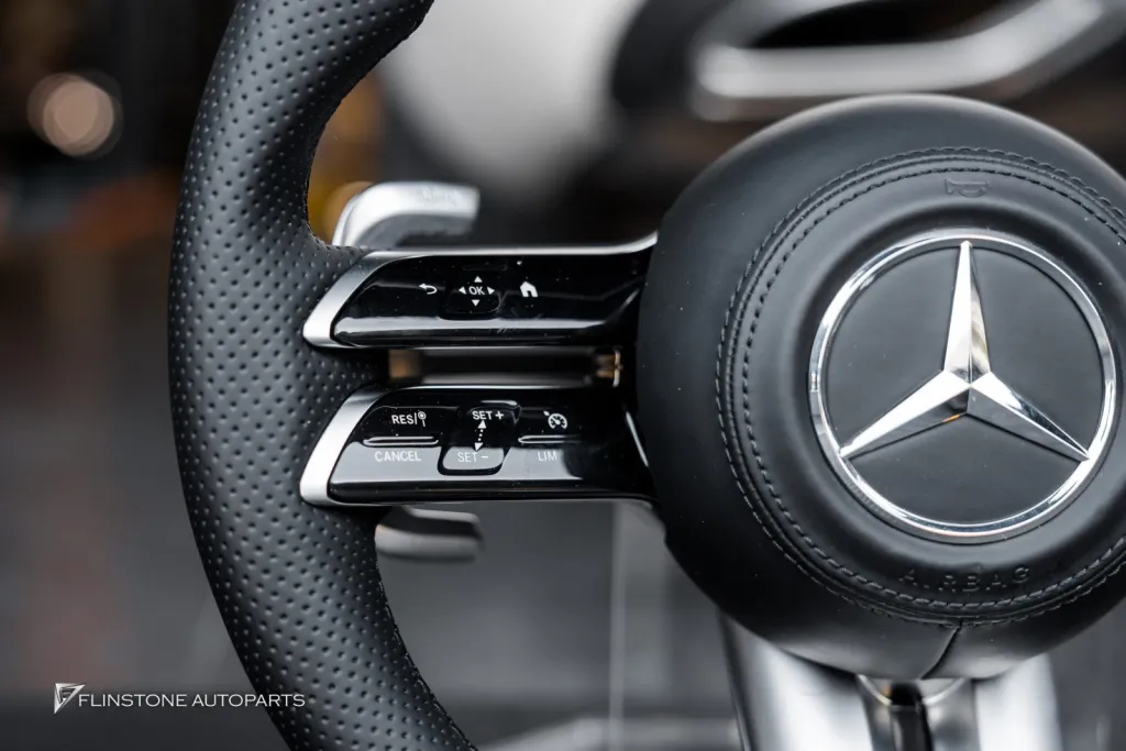 Mercedes Benz W205 ไฟช่องแอร์ ลำโพง พวงมาลัย