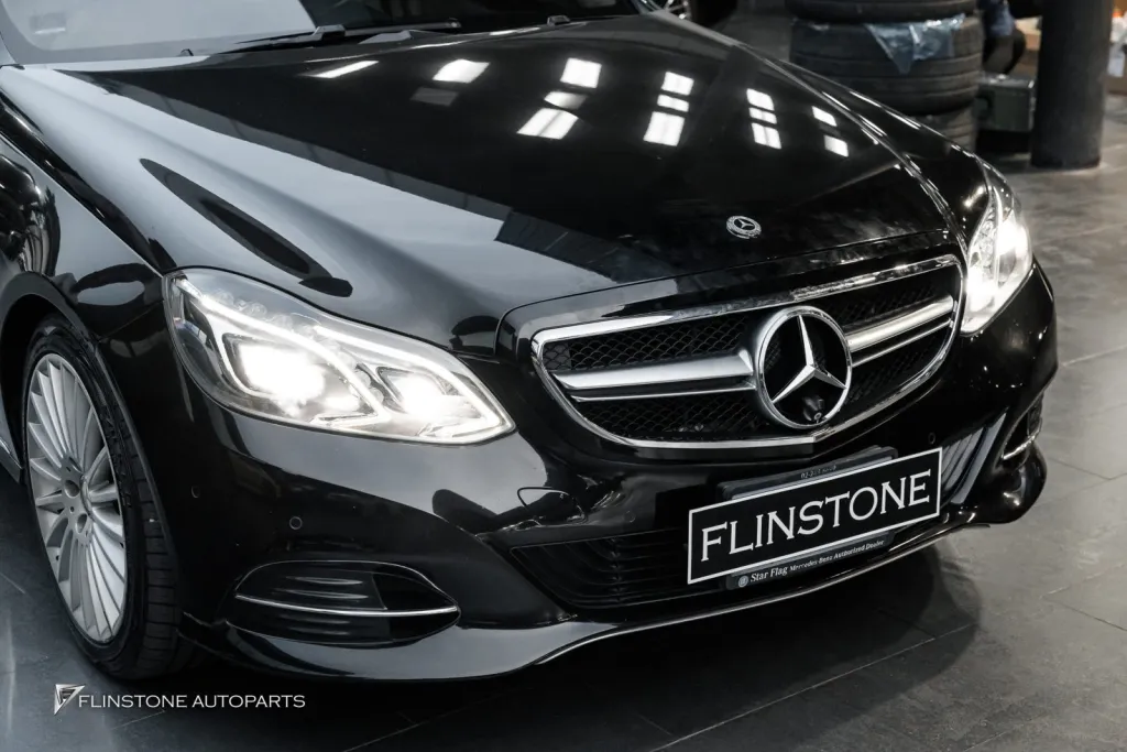 Mercedes Benz W212 กระจัง โลโก้