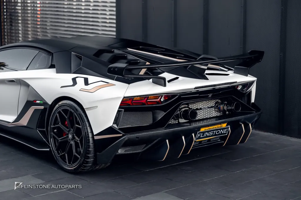 Lamborghini Aventador to SVJ ชุดพาร์ทรอบคัน ภายในอาคันทาร่า