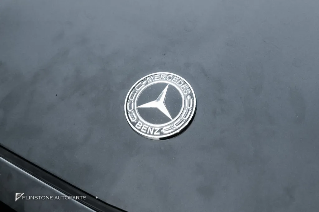 Mercedes Benz W212 กระจัง โลโก้