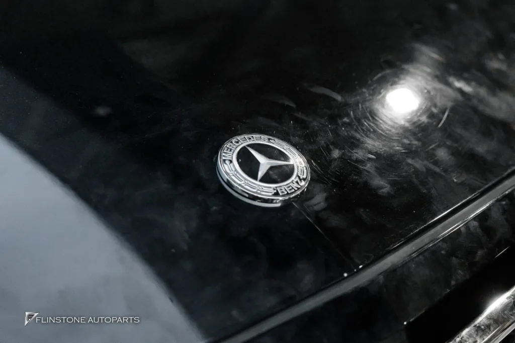Mercedes Benz W212 กระจัง โลโก้