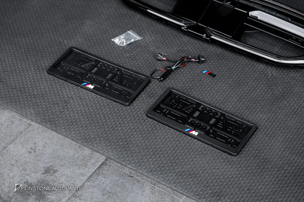 BMW i5 G60 carbon plate frame M Grille LED