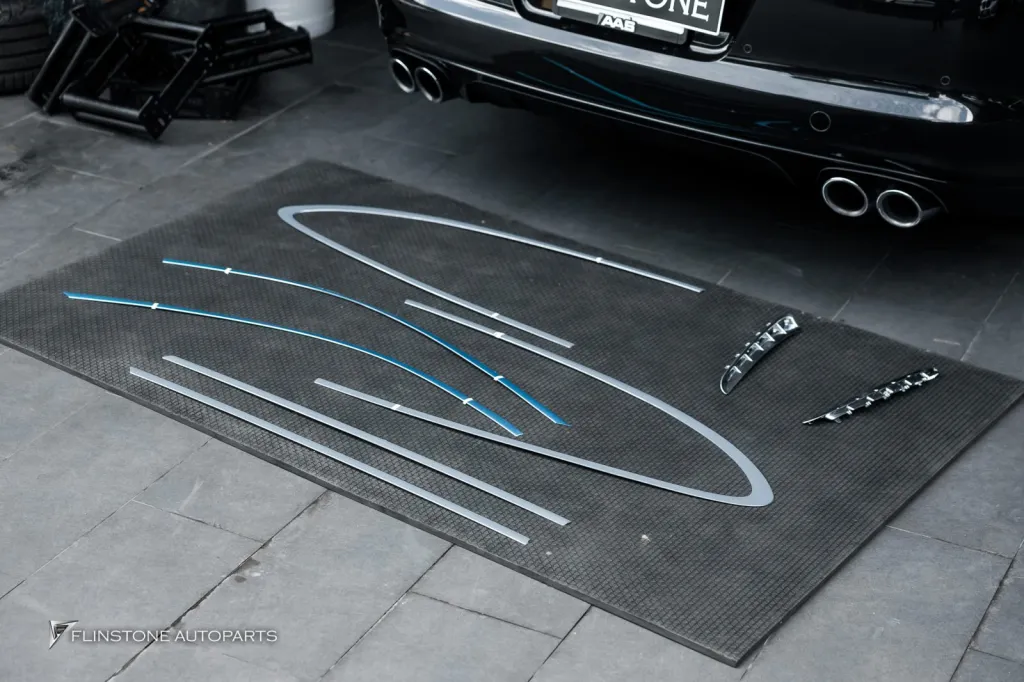 Porsche Panamera 970 คิ้วโครเมี่ยม