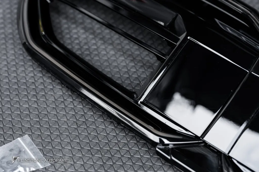 BMW i5 G60 carbon plate frame M Grille LED