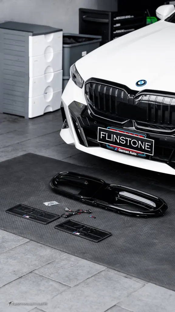 BMW i5 G60 carbon plate frame M Grille LED