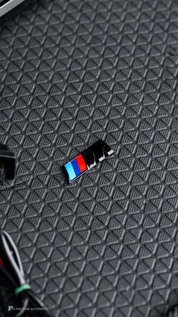 BMW i5 G60 carbon plate frame M Grille LED