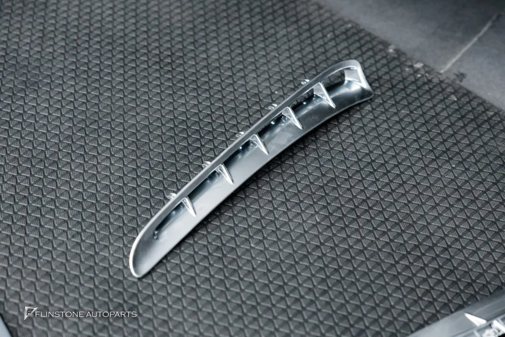 Porsche Panamera 970 คิ้วโครเมี่ยม