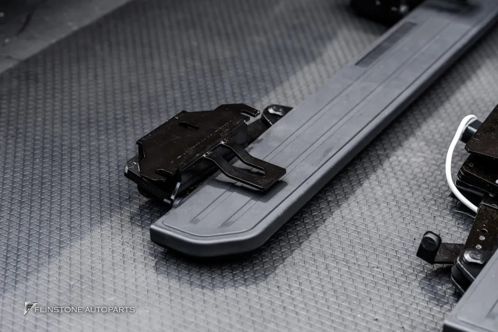 Mercedes Benz Gclass บันไดไฟฟ้า V2
