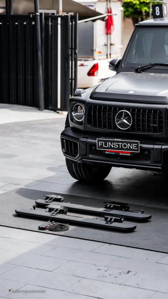 Mercedes Benz Gclass บันไดไฟฟ้า V2