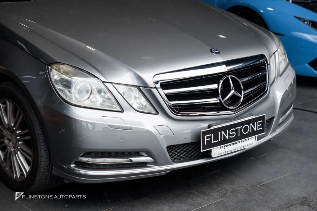 Mercedes Benz W212 กระจังหน้า