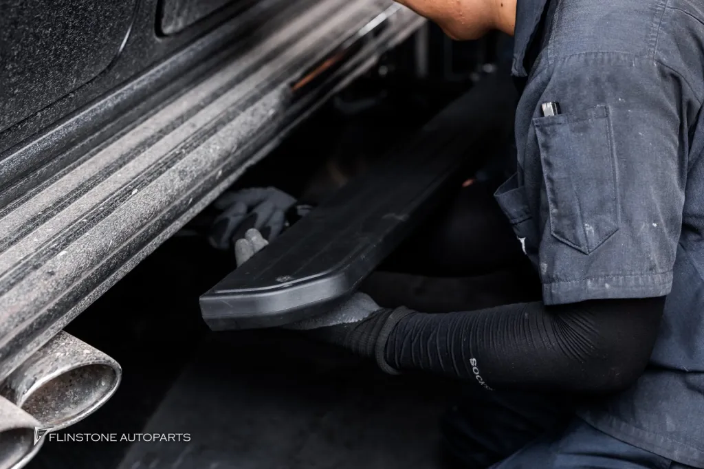 Mercedes Benz Gclass บันไดไฟฟ้า V2