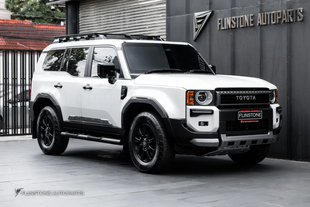 Toyota Land Cruiser บันได แรคหลังคา ฟิล์ม
