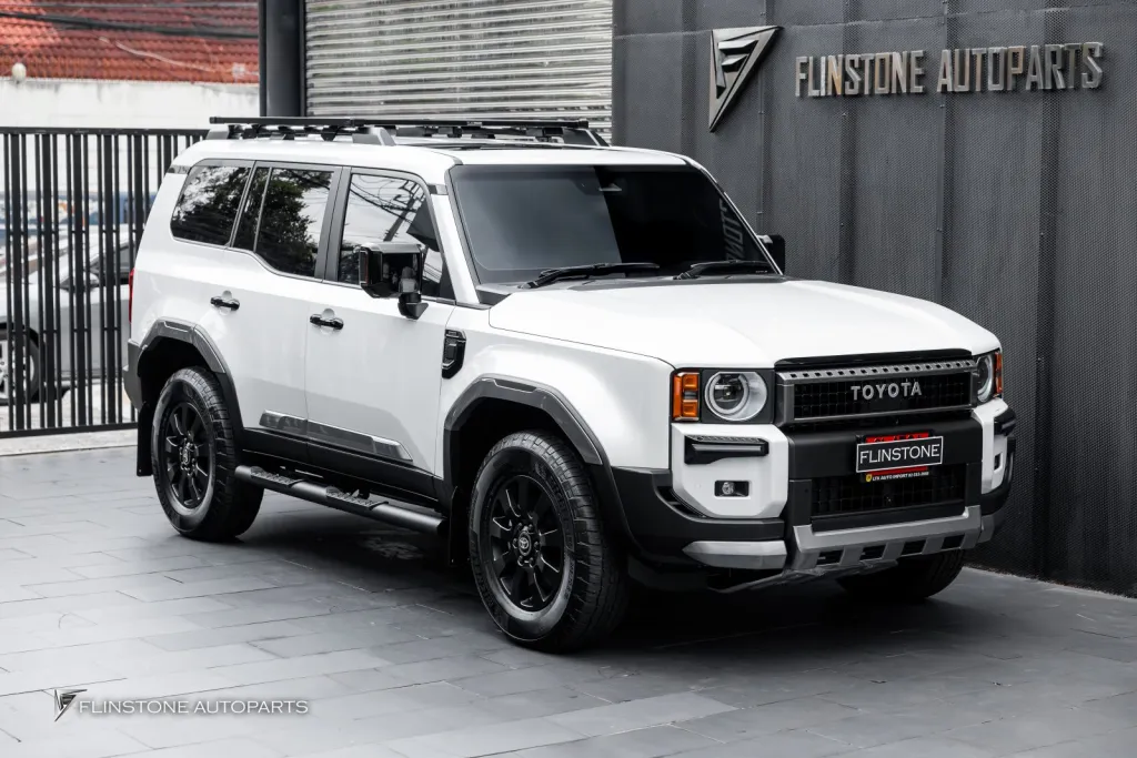 Toyota Land Cruiser บันได แรคหลังคา ฟิล์ม