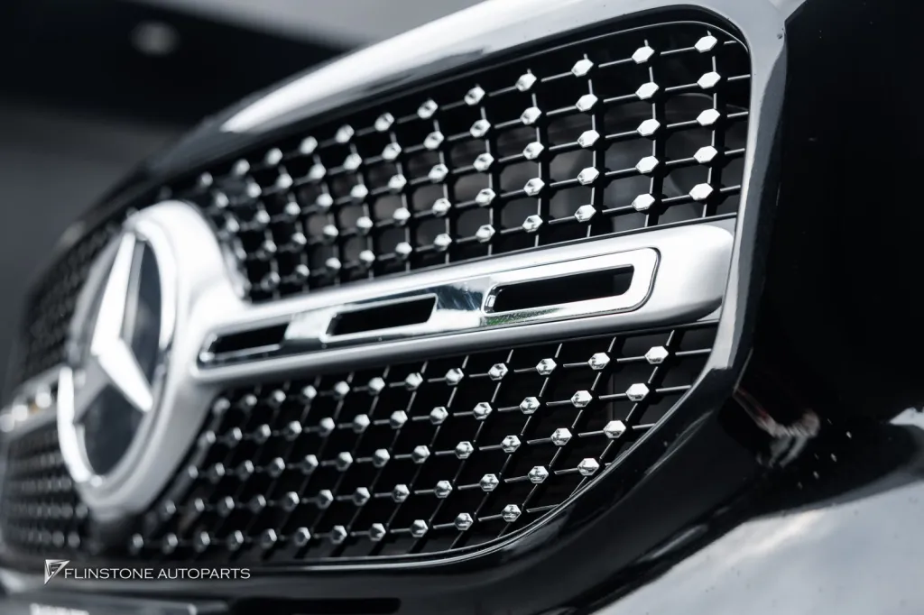 Mercedes Benz GLB กระจัง