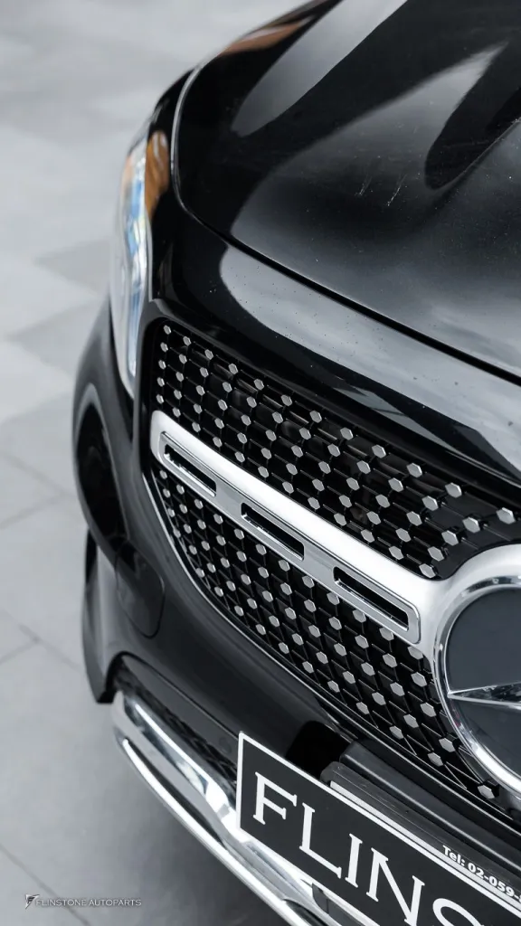 Mercedes Benz GLB กระจัง