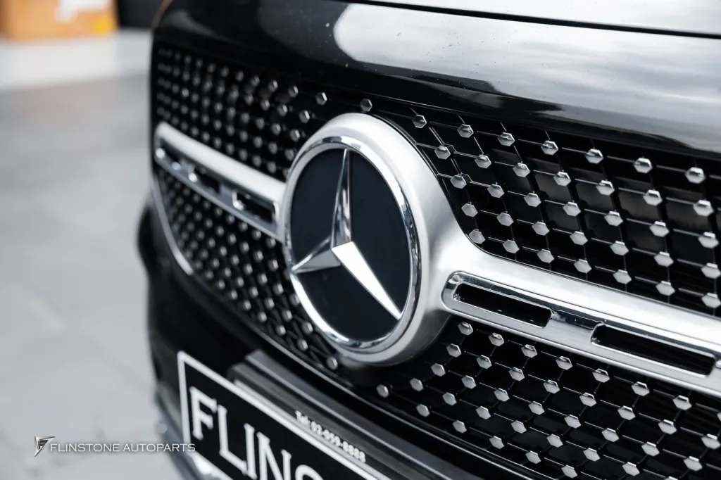 Mercedes Benz GLB กระจัง