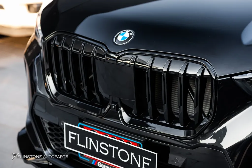 BMW X1 กระจัง ลิ้น