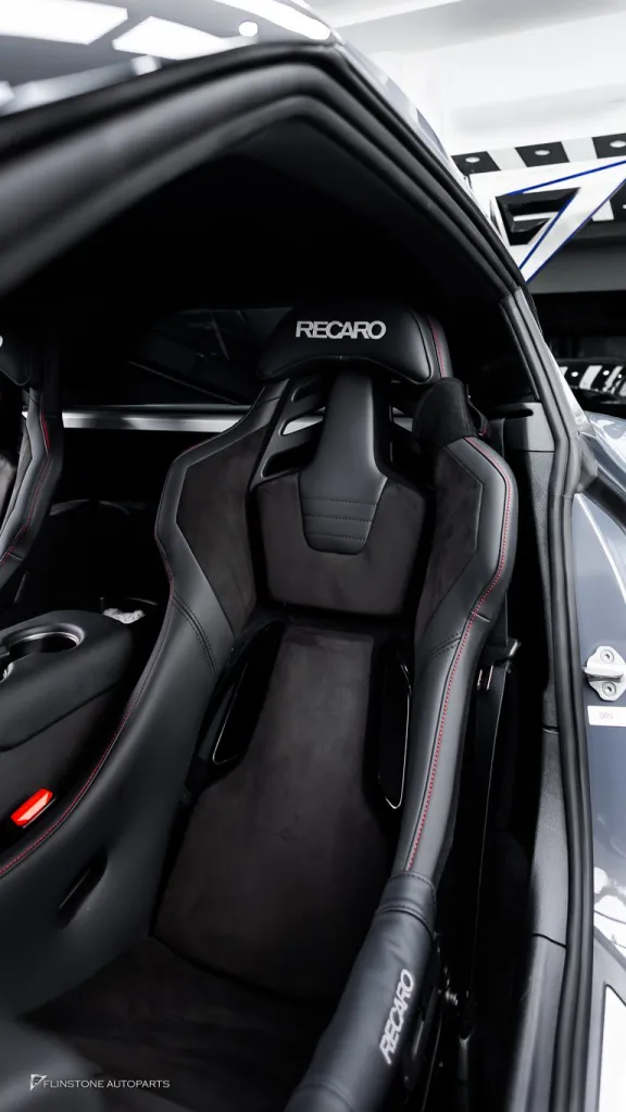 GR Srupa Seats Recaro