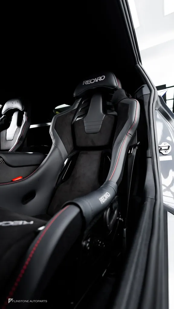 GR Srupa Seats Recaro
