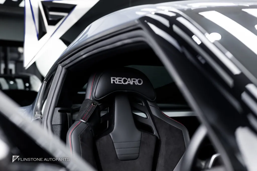 GR Srupa Seats Recaro