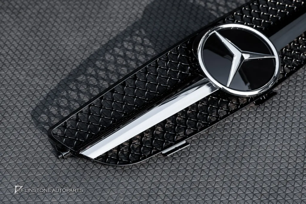 Mercedes Benz W209 กระจัง