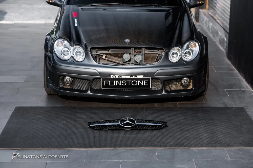 Mercedes Benz W209 กระจัง