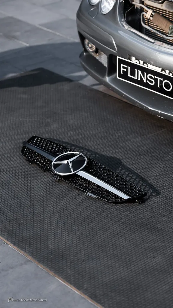 Mercedes Benz W209 กระจัง