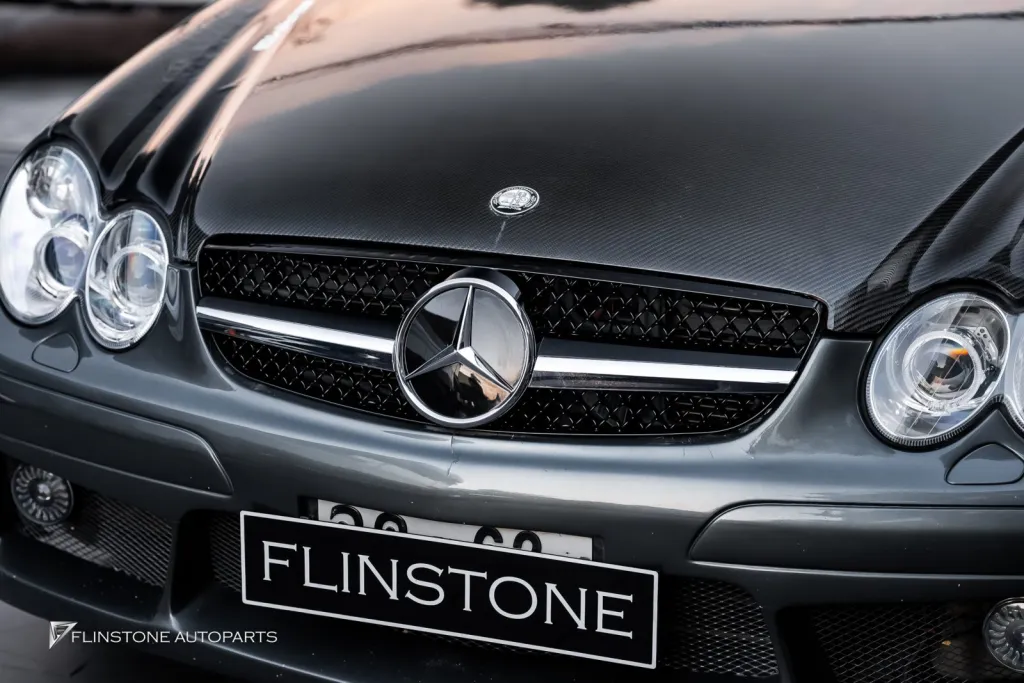 Mercedes Benz W209 กระจัง