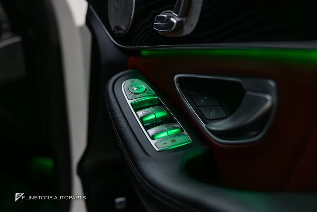 Mercedes Benz w205 จอแอนดรอยไฟแอมเบี้ยน
