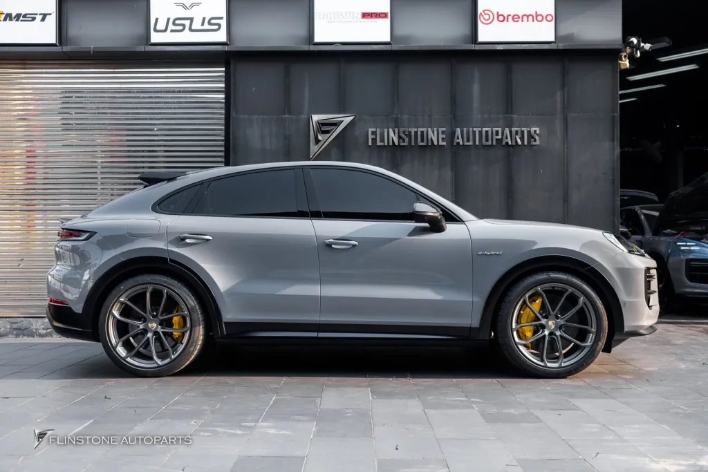 Porsche Cayenne S to Turbo GT พาร์ทคาร์บอน Usus ล้อ