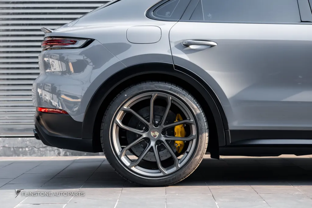 Porsche Cayenne S to Turbo GT Carbon Parts Usus Wheels