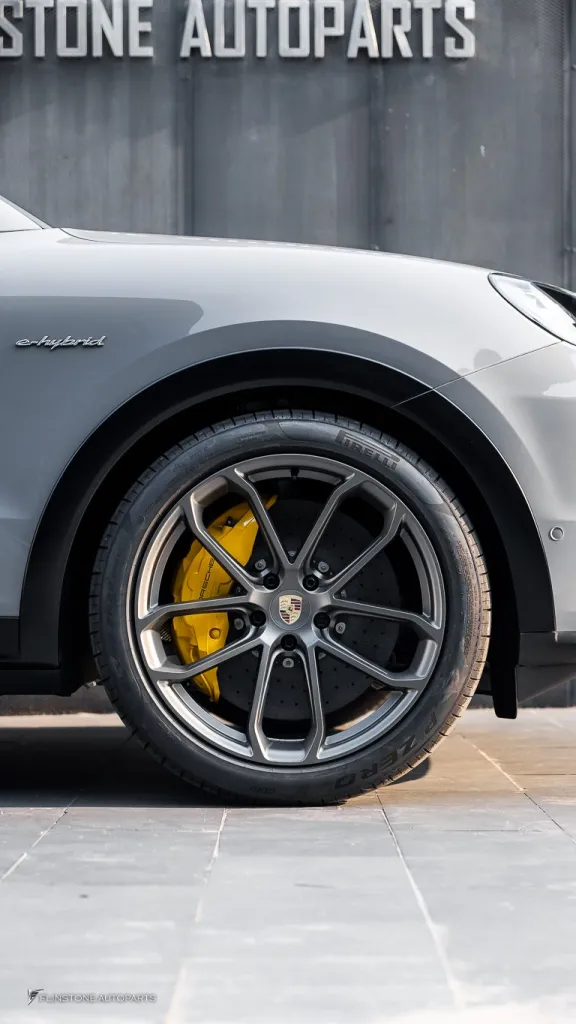 Porsche Cayenne S to Turbo GT Carbon Parts Usus Wheels