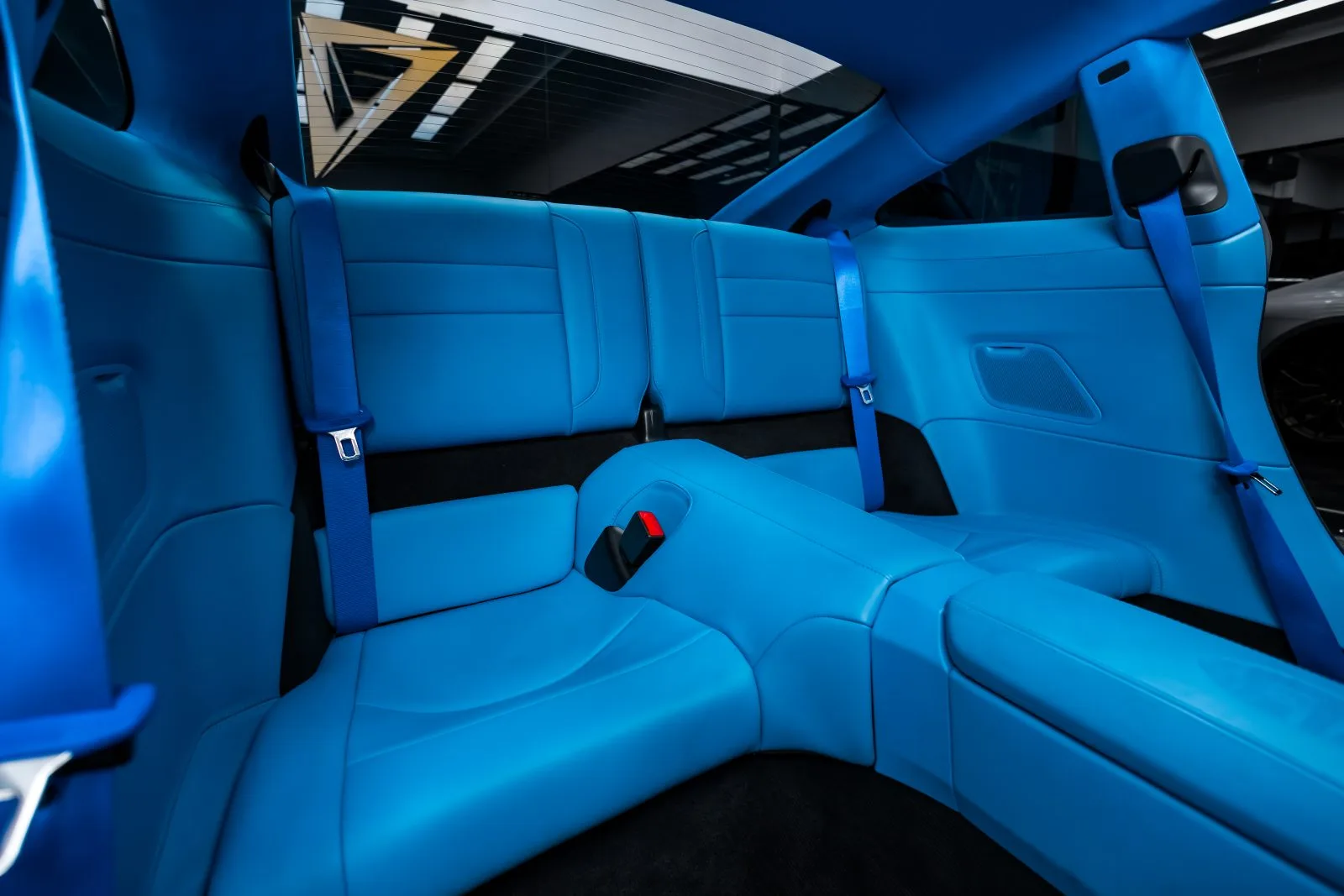 Porsche 992 ภายในฟ้า — Highres Complete (Interior)