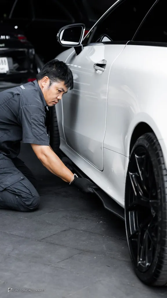 Mercedes Benz C238 สเกิร์ตข้าง