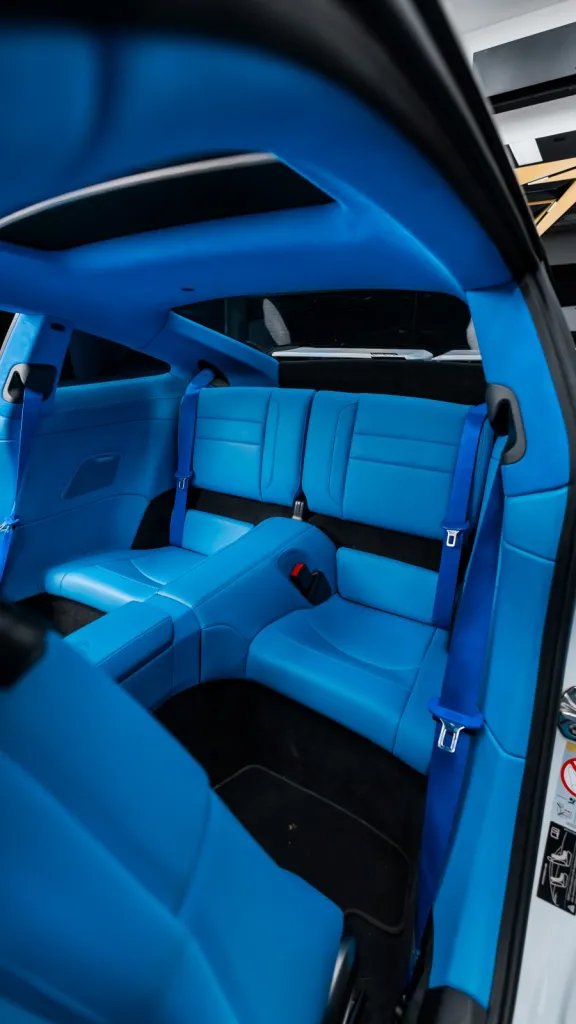 Porsche 992 ภายในฟ้า — Highres Complete (Interior)