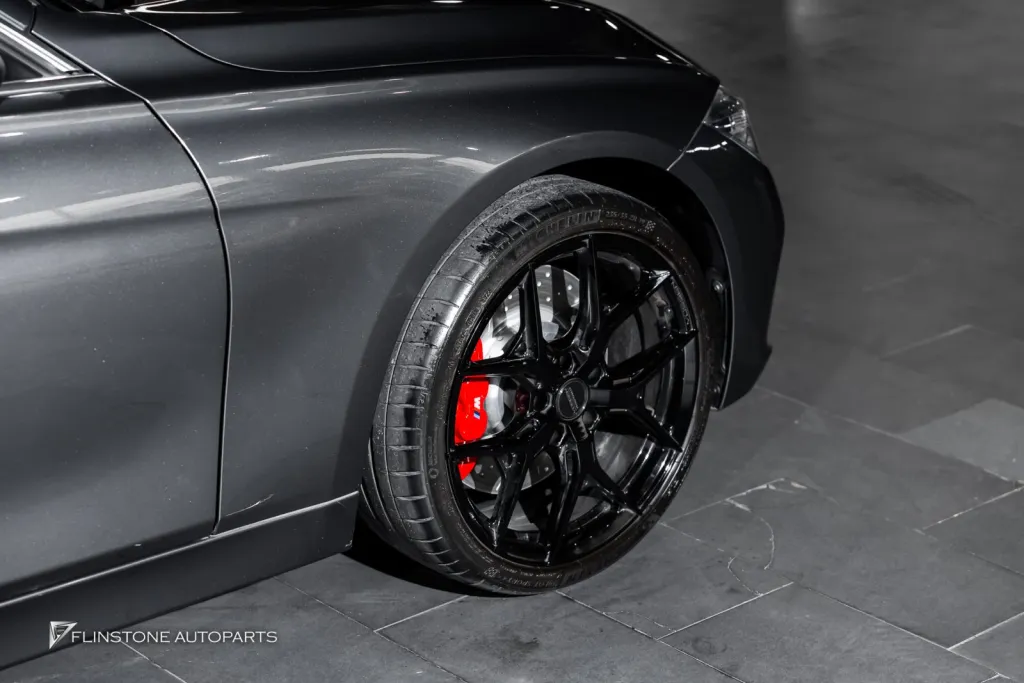 BMW F30 เบรค