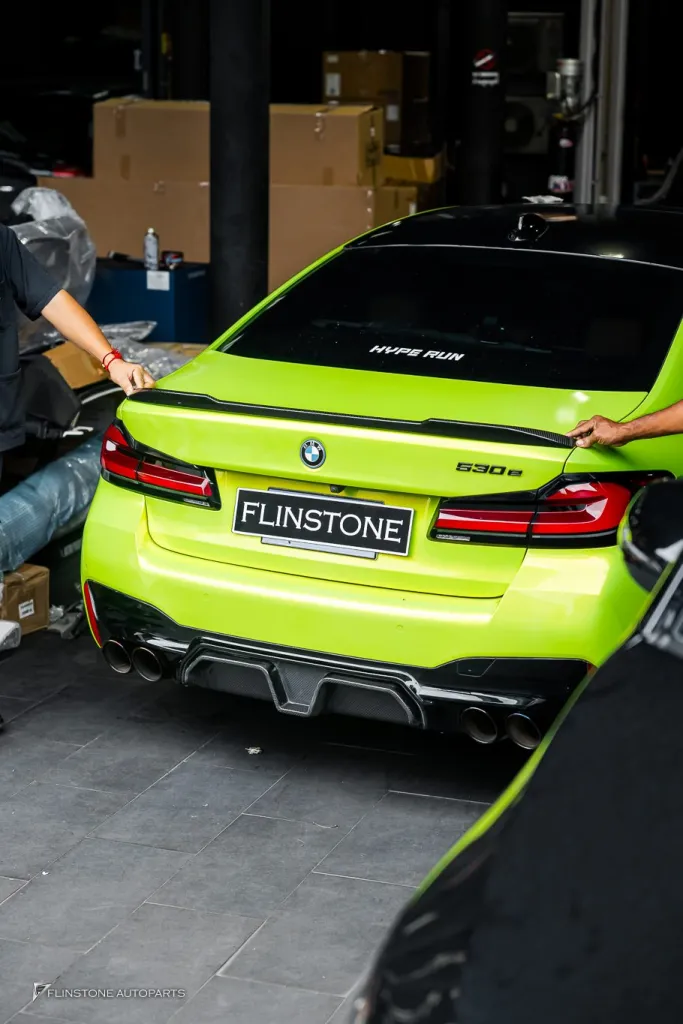 BMW G30 สปอยเลอร์