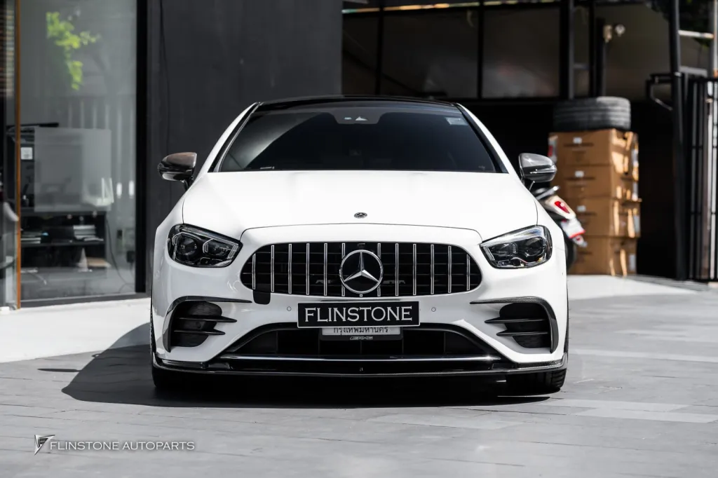 Mercedes Benz C238 สเกิร์ตข้าง