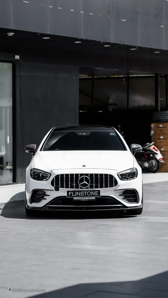 Mercedes Benz C238 สเกิร์ตข้าง