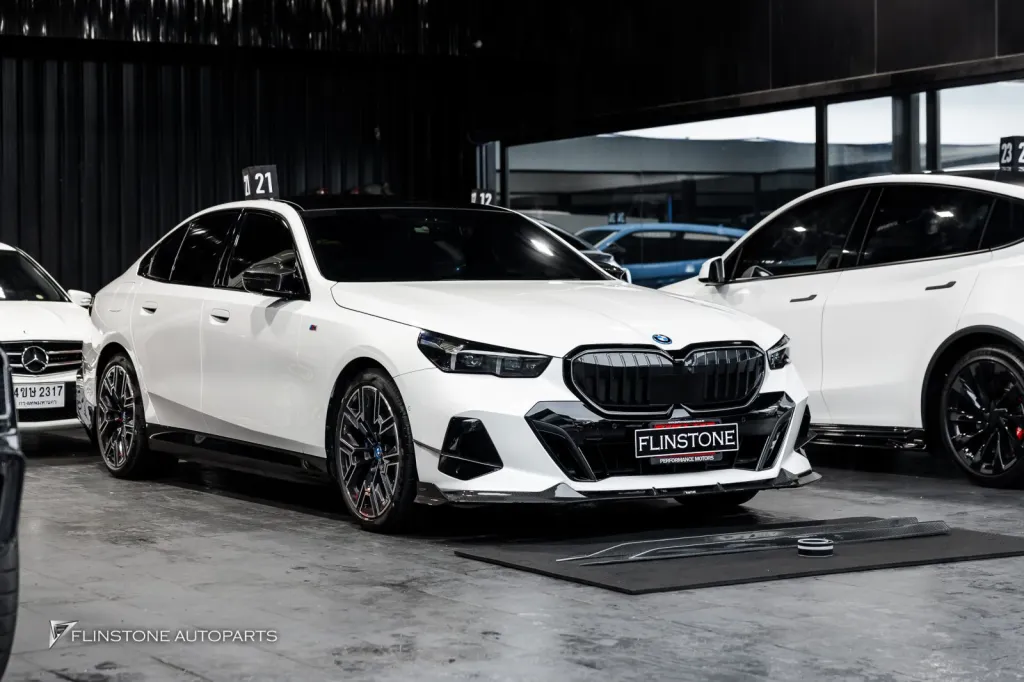 BMW i5 G60 สเกิร์ต สติกเกอร์ข้าง