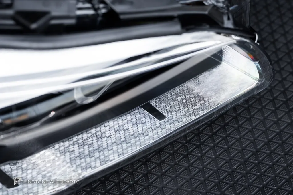 BMW F10 ไฟหน้า Lci